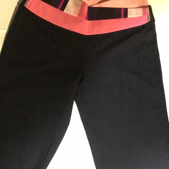Lululemon leggings. - Picture 5 of 5